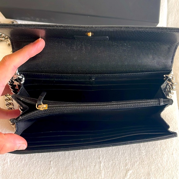 Chanel bag - Picture 2 of 5